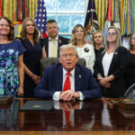 Τραμπ:-Δεν-είμαι-δικτάτορας,-αν-και-πολλοί-Αμερικανοί-θα-ήθελαν-έναν