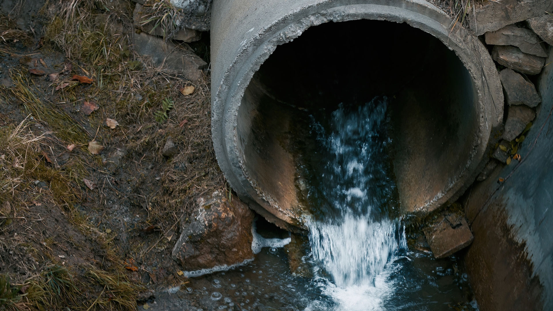 Ο-ανενεργός-βιολογικός-στην-Πάτμο-και-η-διαδρομή-των-λυμάτων