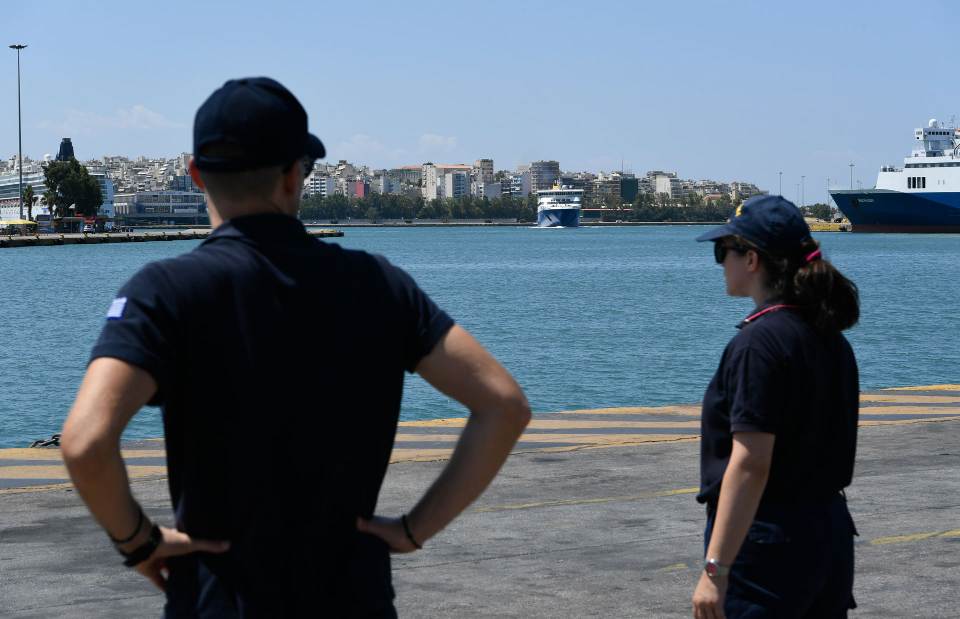 Πειραιάς:-Νεκρός-εντοπίστηκε-οδηγός-ταξί-μέσα-στο-αυτοκίνητό-του