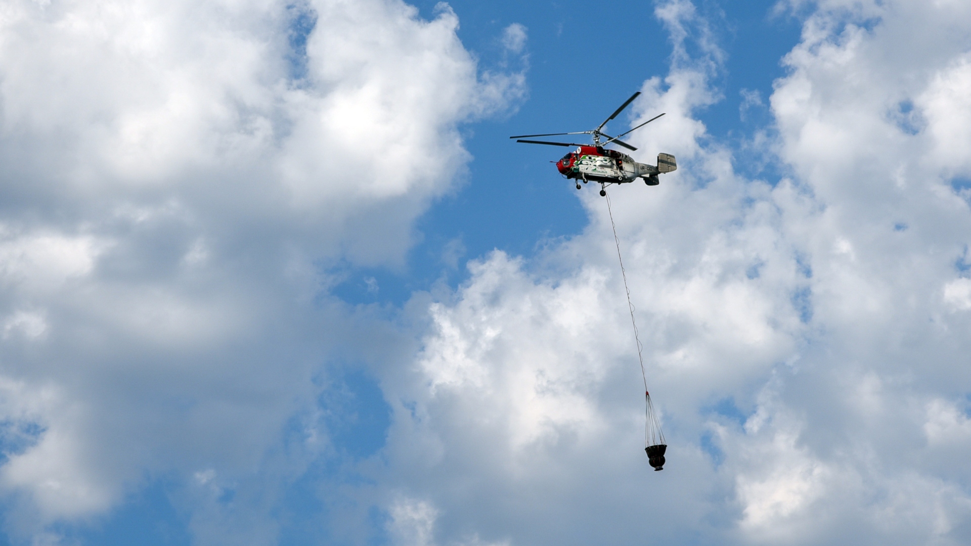 Φωτιά-σε-δύο-μέτωπα-στην-Ηλεία-–-Στη-μάχη-και-εναέρια-μέσα
