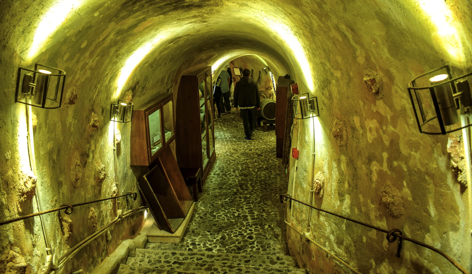 Η-Σαντορίνη-δονείται-ξανά- 