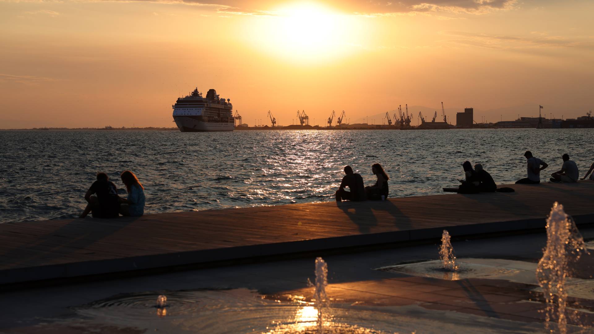 Καιρός:-Μικρή-άνοδος-της-θερμοκρασίας-–-Πολύ-υψηλός-κίνδυνος-πυρκαγιάς-σε-4-περιφέρειες