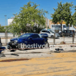Θεσσαλονίκη:-Τρελή-πορεία-αυτοκινήτου-–-Επεσε-πάνω-σε-τέσσερα-σταθμευμένα-ΙΧ.