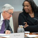 Μήνυση-από-την-κυβερνήτρια-της-fed-μετά-την-απόφαση-Τραμπ-να-την-αποπέμψει