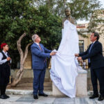 Ο-Πρόεδρος-της-Δημοκρατίας-έκανε-τα-αποκαλυπτήρια-προτομής-του-Αλέκου-Γουλανδρή