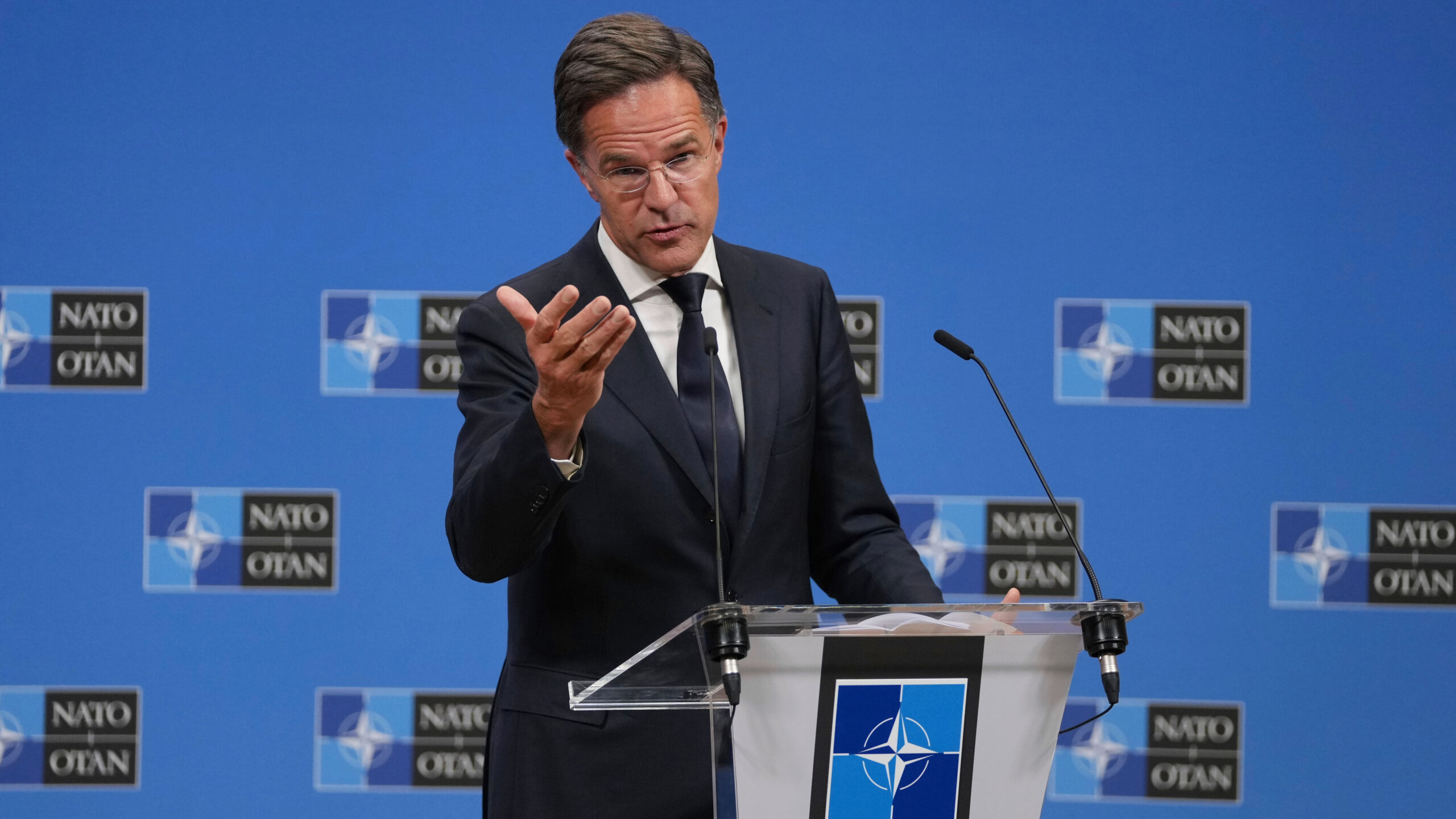 iαν-Λέσερ-στην-«Κ»:-Το-ΝΑΤΟ-να-κινηθεί-πολύ-γρήγορα-απέναντι-στη-Ρωσία