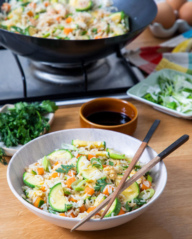 Με-ένα-σακουλάκι-ρύζι:-30-εύκολες-συνταγές,-από-ρυζοσαλάτες-και-πιλάφι-μέχρι-τηγανητό