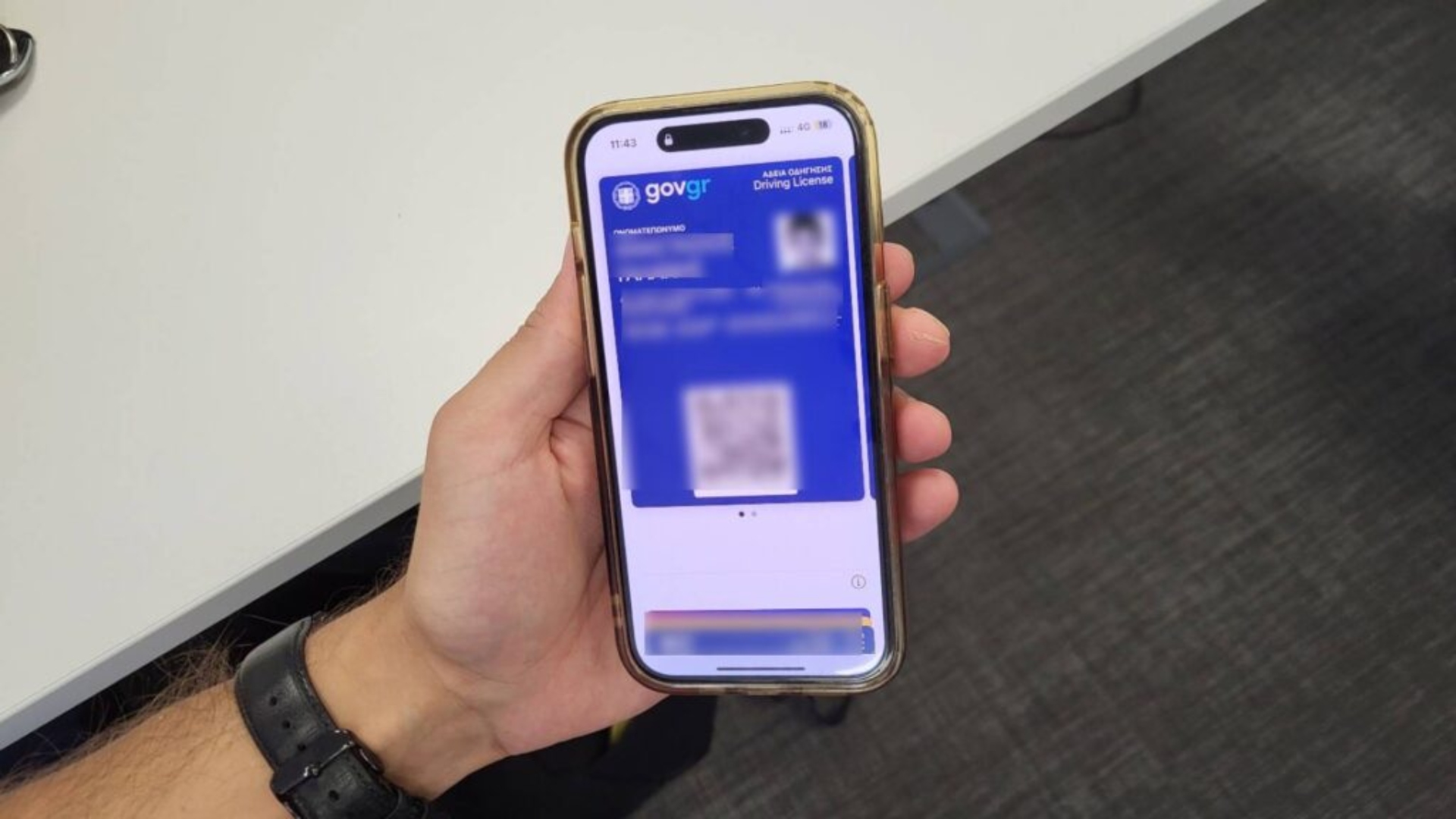 Μπορώ-να-δείξω-στην-Τροχαία-το-δίπλωμα-από-το-κινητό;-–-Τι-ισχύει-με-τον-νέο-ΚΟΚ