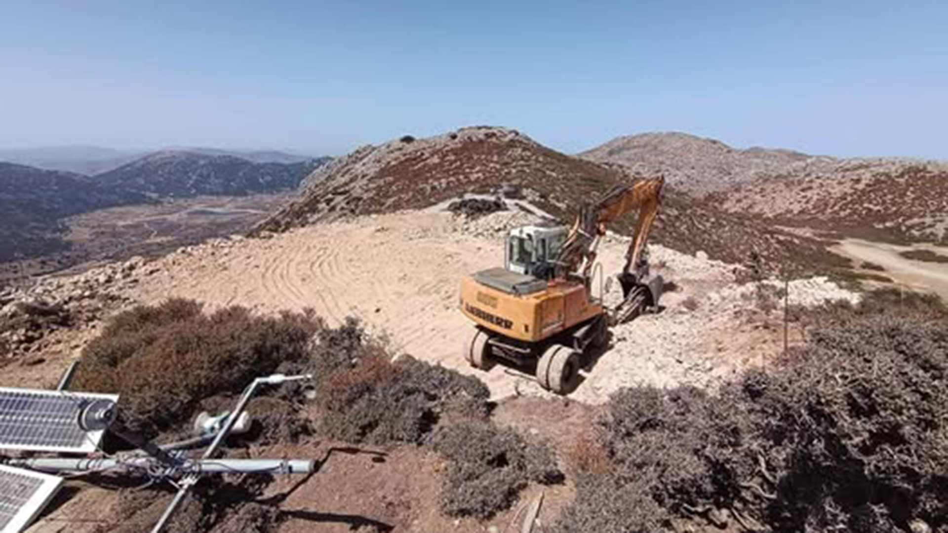 Κρήτη:-Ξήλωσαν-χιονομετρικό-σταθμό-του-meteo-στα-Λευκά-Ορη