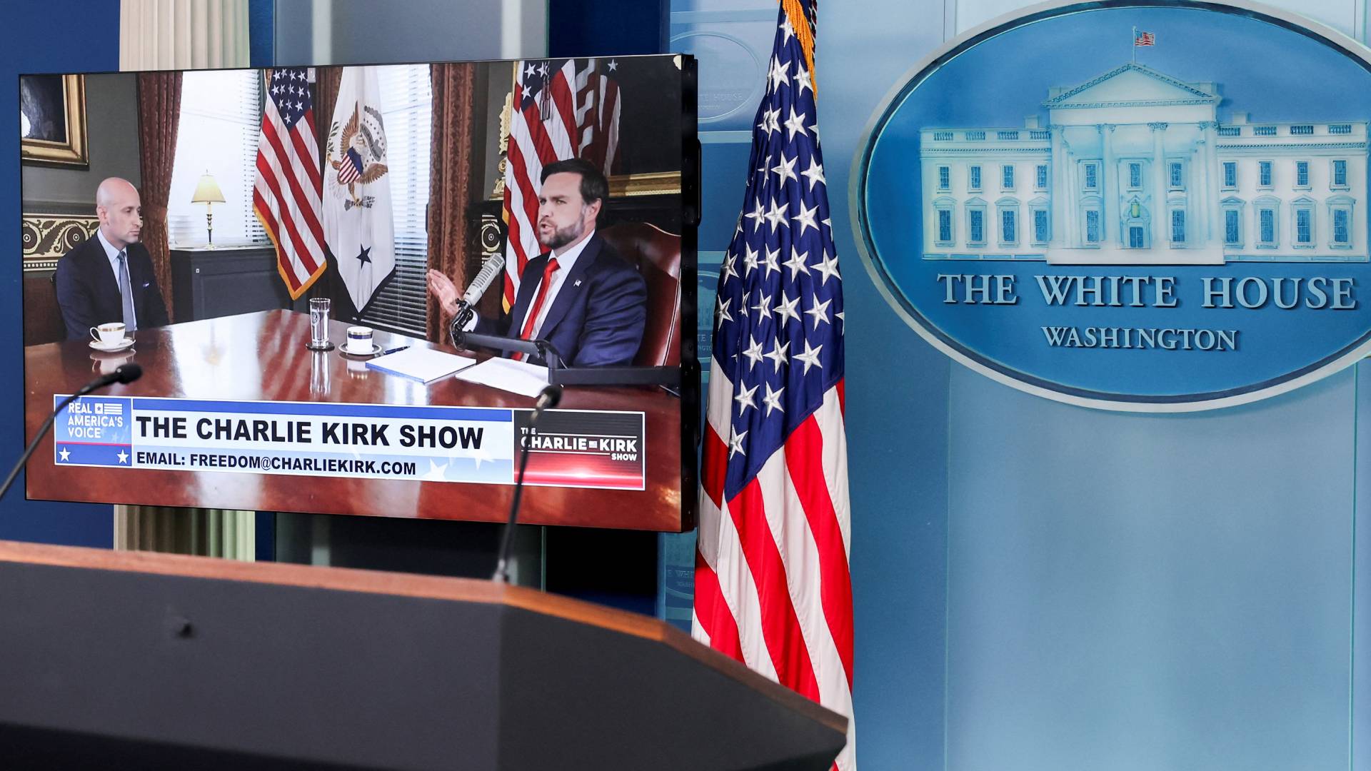 Βανς:-«Ενημερώστε-τους-εργοδότες-όσων-χαίρονται-με-τη-δολοφονία-Κερκ»