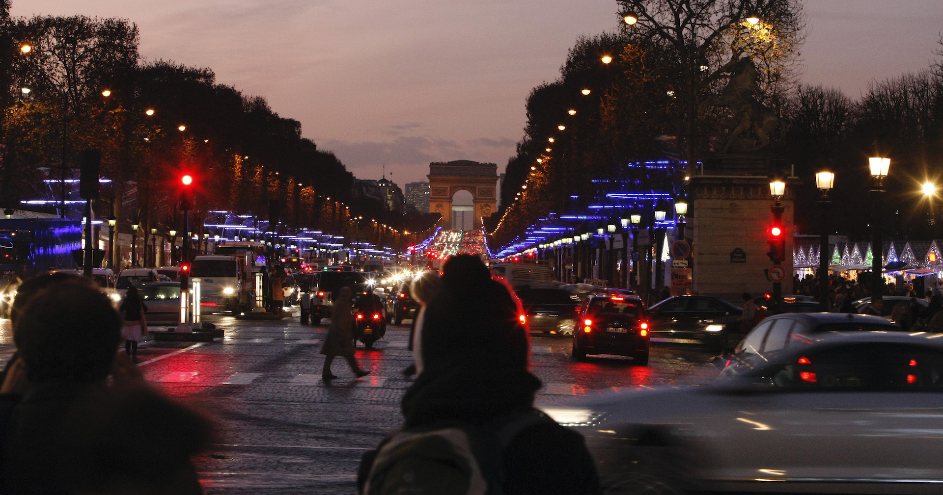 Παρίσι:-Το-20%-των-ακινήτων-επί-της-λεωφόρου-των-Ηλυσίων-Πεδίων-ανήκει-σε-πολίτες-του-Κατάρ