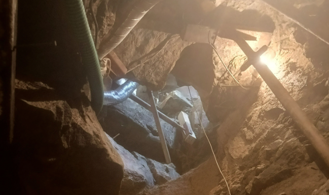 Φωκίδα:-Εσκαβαν-τούνελ-δίπλα-σε-αρχαιολογικό-χώρο-–-Δύο-συλλήψεις