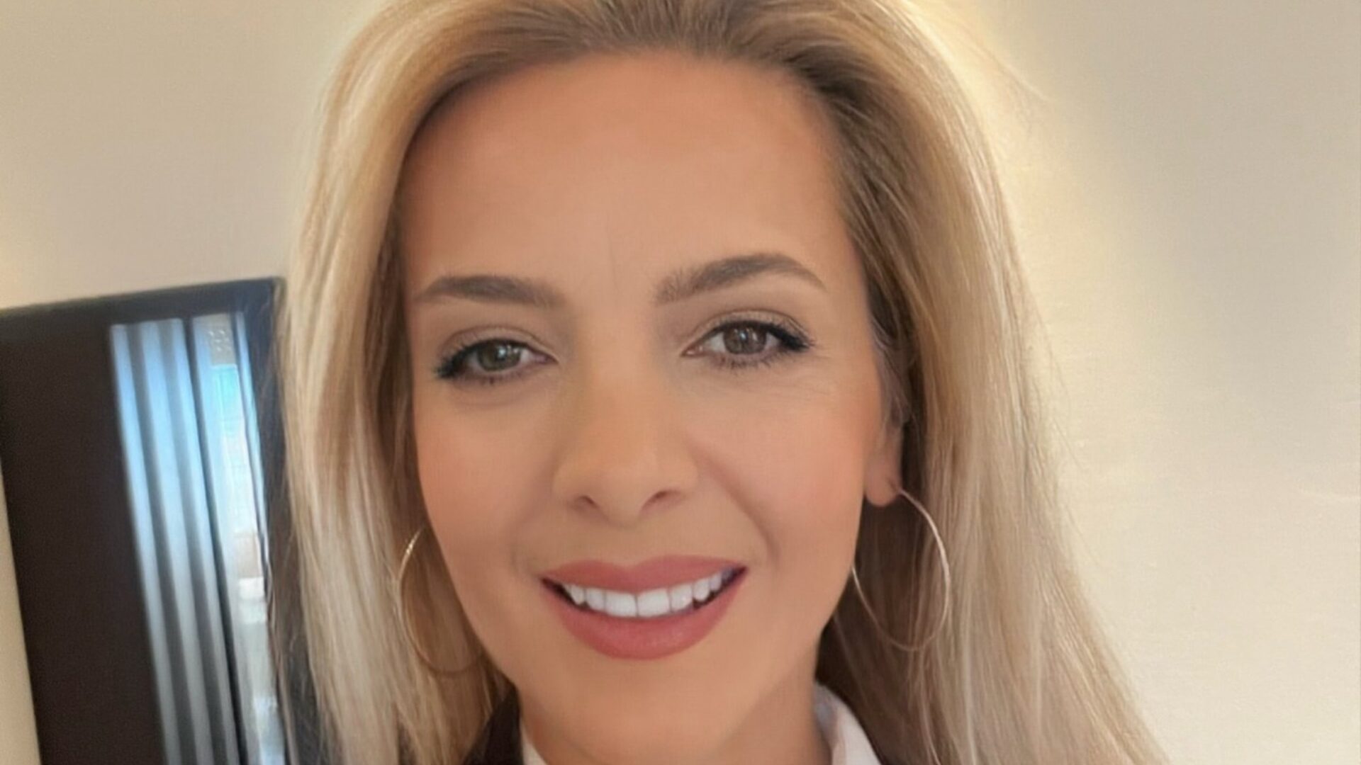 Κόντρα-ΝΔ.-ΠΑΣΟΚ-για-την-κομματική-ιδιότητα-της-Σεμερτζίδου