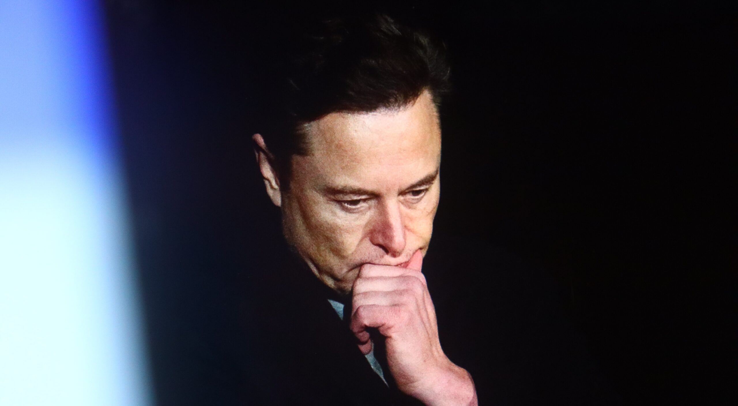 Γιατί-η-tesla-θέλει-να-κάνει-τον-Ελον-Μασκ-τρισεκατομμυριούχο;