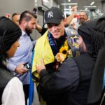 Κουγιουμτσίδης:-Με-ποντιακές-λύρες-και-νταούλια-υποδέχτηκαν-τον-παγκόσμιο-πρωταθλητή