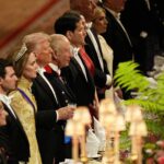 Βρετανία:-Βασιλικό-δείπνο-στο-ζεύγος-Τραμπ-–-Οι-προσκεκλημένοι,-τα-δώρα-και-η-«ήπια-διπλωματία»