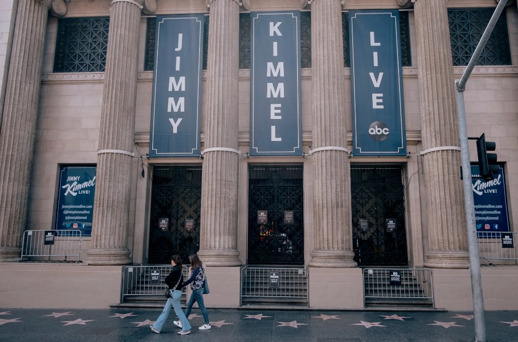 new-york-times:-Η-διοίκηση-Τραμπ-αξιοποιεί-όλα-τα-εργαλεία-για-να-καθυποτάξει-τα-ΜΜΕ