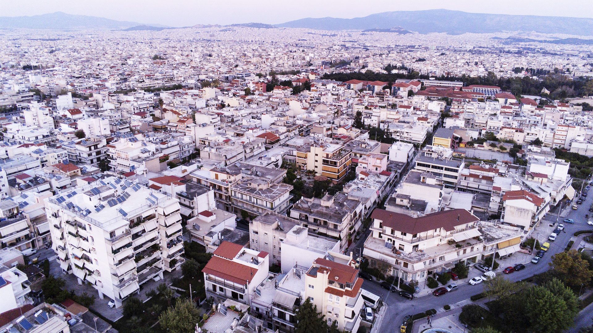Οι-πέντε-λόγοι-που-μένουν-κλειστά-500.000-σπίτια