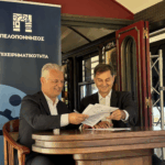 ΥΠΕΞ-και-Περιφέρεια-Πελοποννήσου-υπέγραψαν-μνημόνιο-συνεργασίας-για-την-εξωστρέφεια