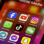 Κομισιόν:-Ανοιχτό-το-ενδεχόμενο-να-απαγορευτούν-τα-social-media-σε-ανηλίκους 