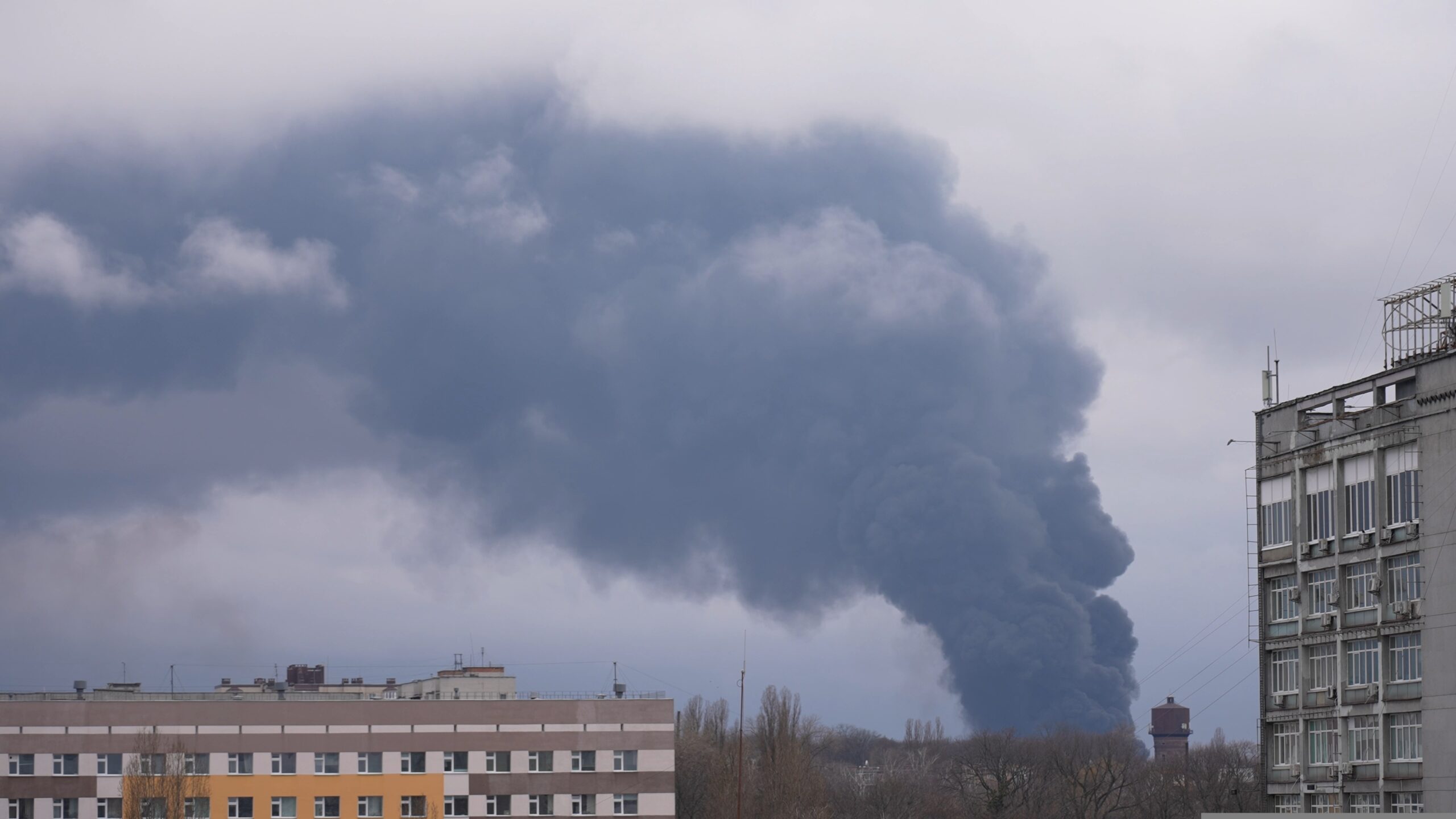 Ουκρανία:-Ρωσική-επίθεση-σε-υποδομή-στο-Τσερνίχιβ-–-Χωρίς-ρεύμα-70.000-νοικοκυριά