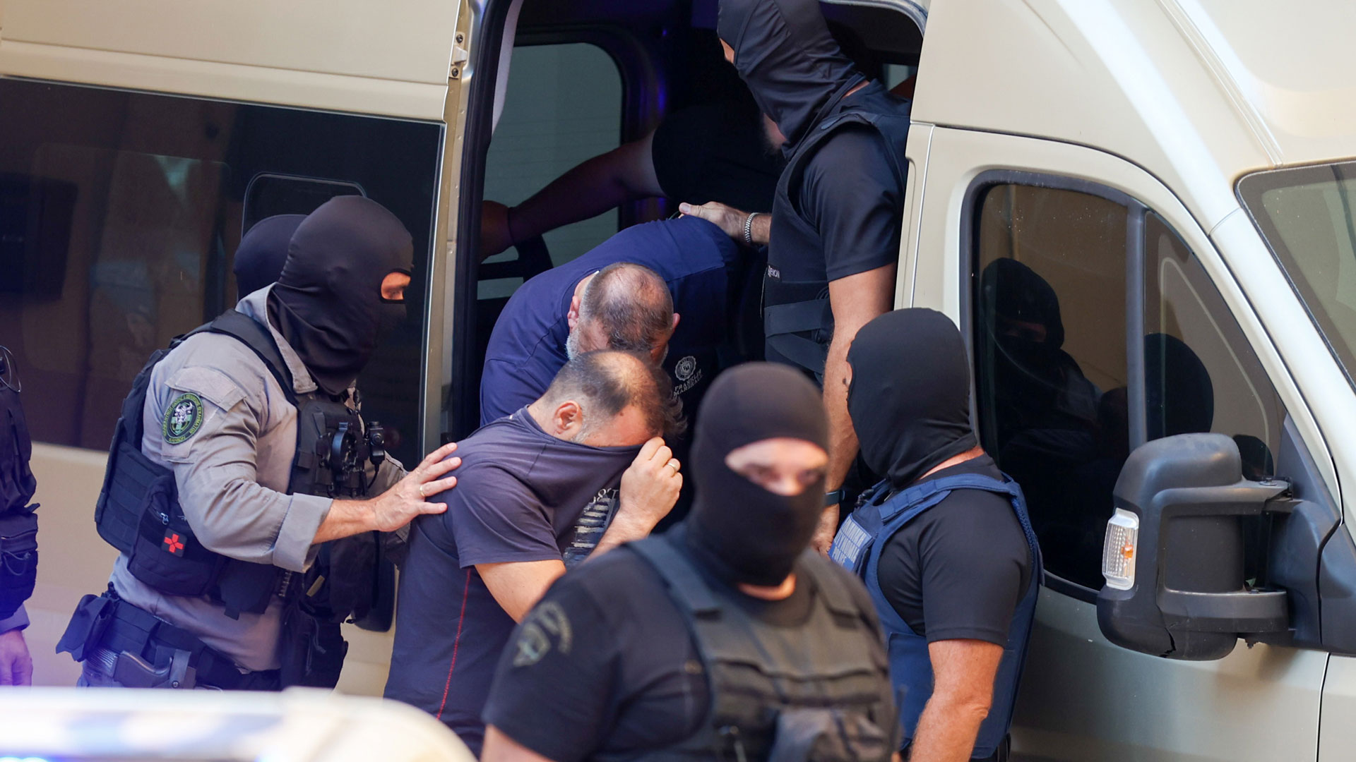 Πλοκάμια-και-στην-Εκκλησία-είχε-η-μαφία-της-Κρήτης