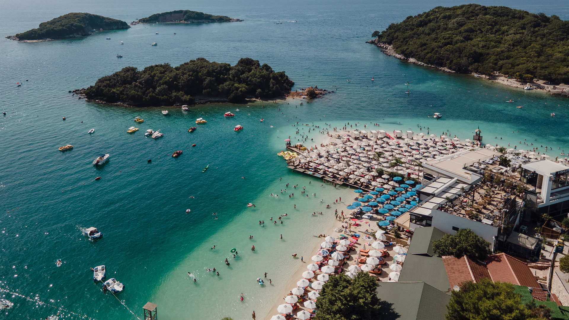 Ο-υπερτουρισμός-απειλεί-και-την-Αλβανία