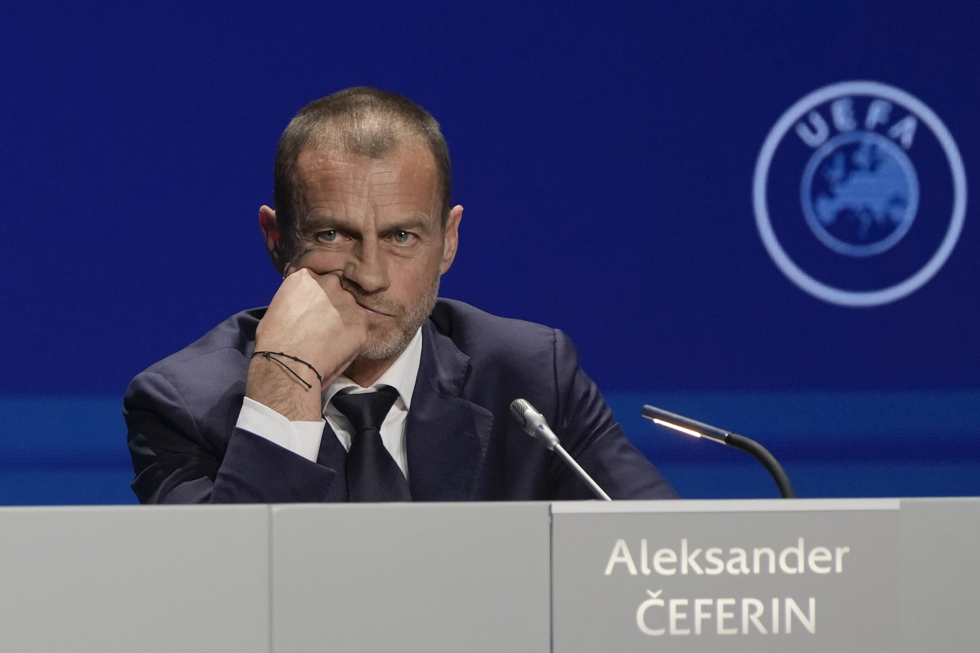 Αλεξάντερ-Τσέφεριν:-«Παιδιά-πεθαίνουν-εξαιτίας-απερίσκεπτων-πολιτικών»