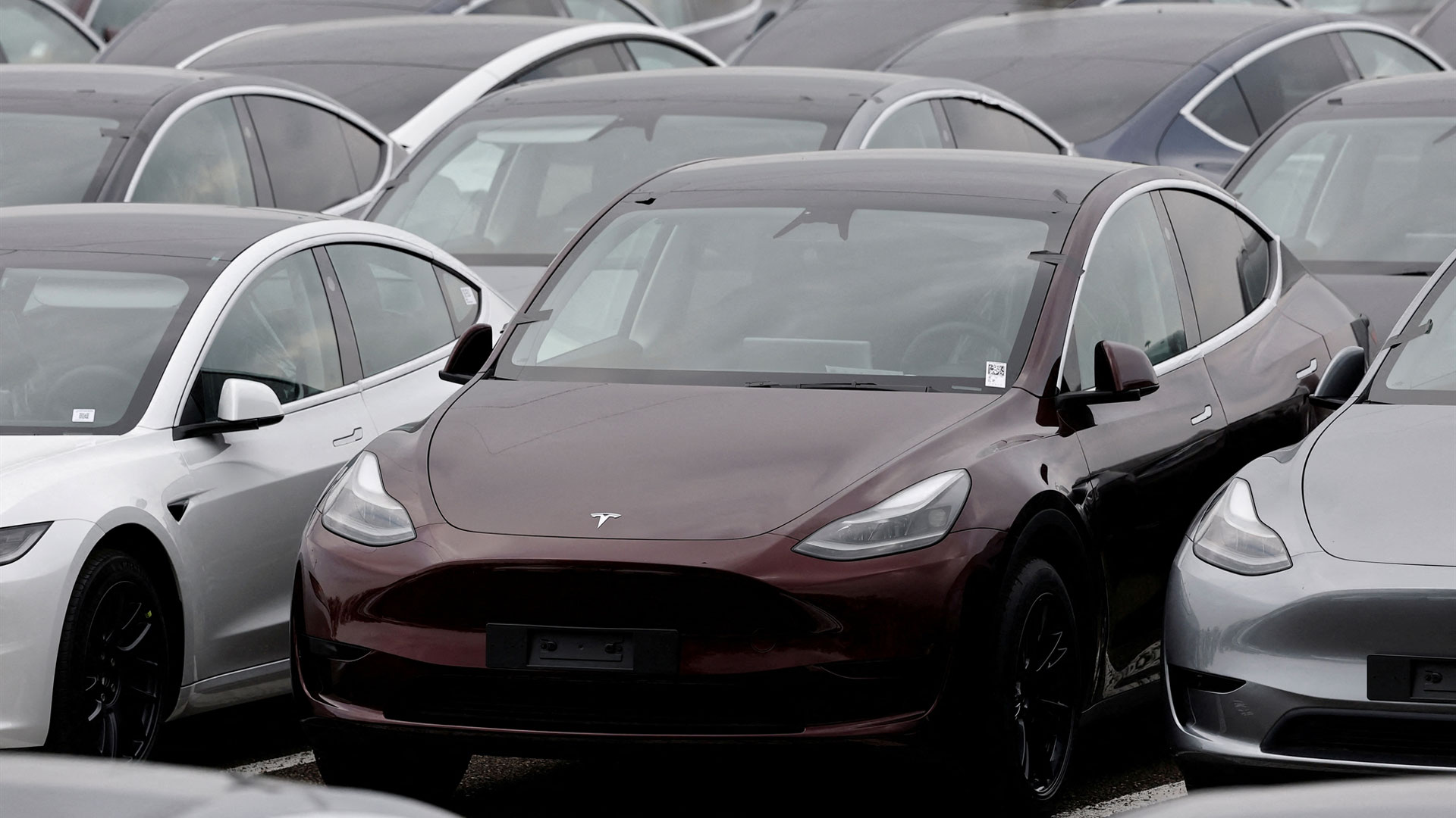 Η-tesla-χάνει-συνεχώς-έδαφος-στην-Κίνα