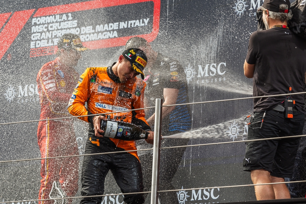 Η-σαμπάνια-στη-formula-1-θα-είναι-πλέον-χωρίς-αλκοόλ