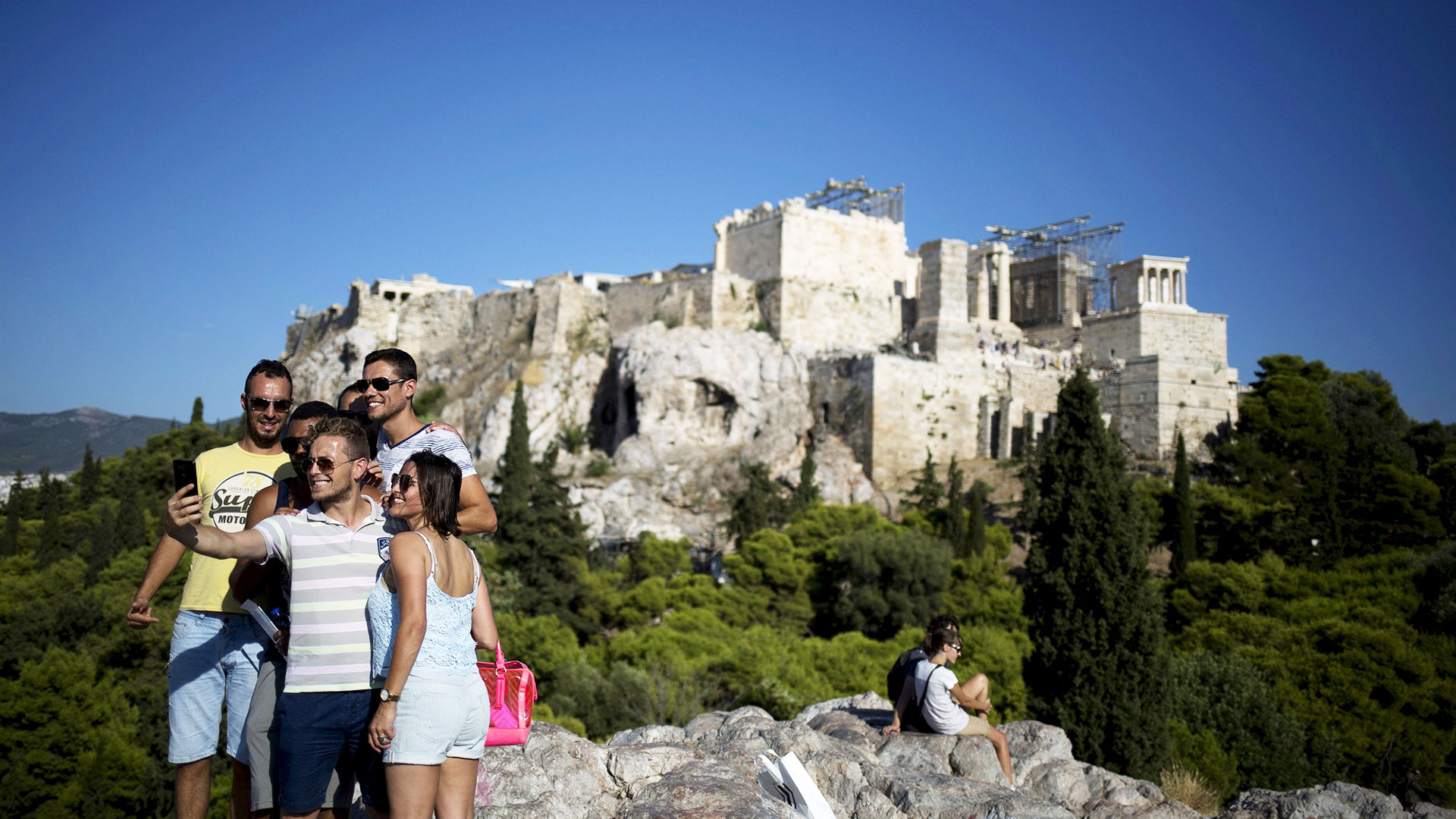 Τουρίστες-με-μεγάλα-πορτοφόλια-προτιμούν-ολοένα-και-περισσότερο-την-Ελλάδα