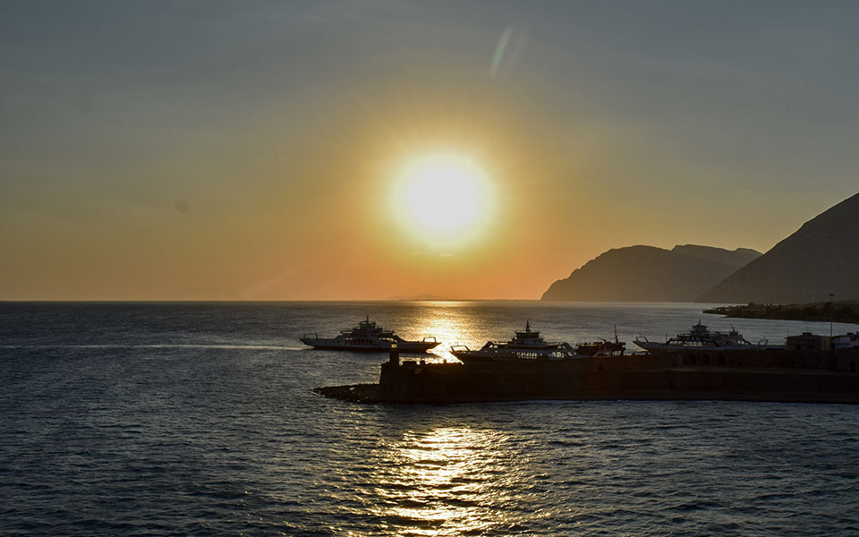 Καιρός:-Πού-θα-βρέξει-σήμερα-–-Εως-33-βαθμούς-η-θερμοκρασία