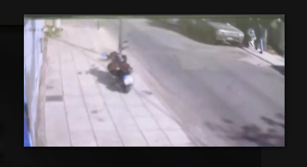 Στη-φυλακή-οδηγείται-ο-17χρονος-για-την-αρπαγή-βρέφους-στο-κέντρο-του-Πειραιά