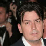 Το-μακρύ-ταξίδι-του-Τσάρλι-Σιν-μέσα-στη-νύχτα