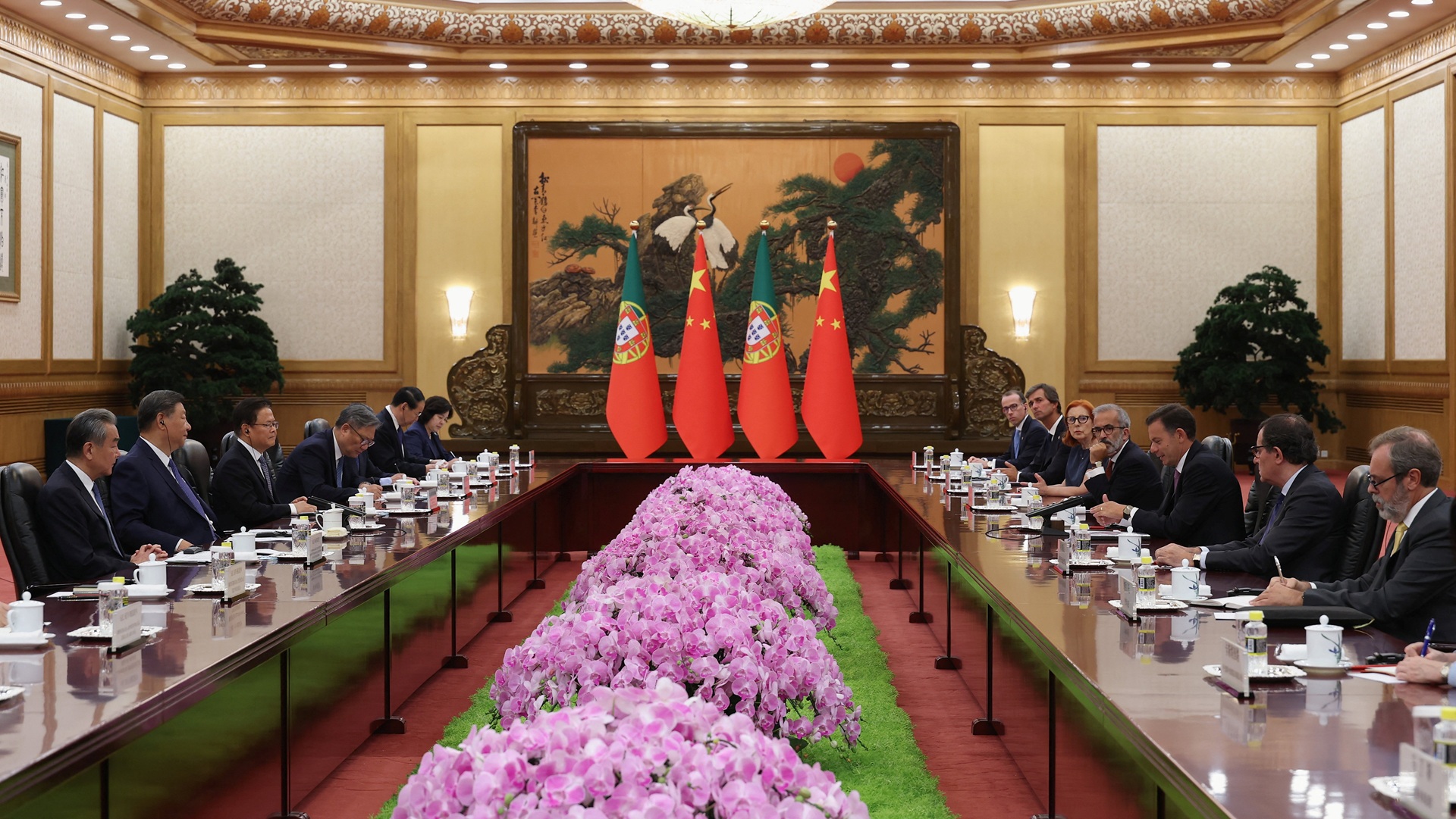 Σι-Τζινπίνγκ:-Κίνα-και-ΕΕ.-πρέπει-να-εμβαθύνουν-τη-συνεργασία-τους