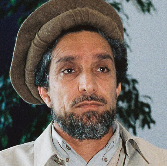 Σαν-σήμερα:-9-Σεπτεμβρίου-2001-–-Δολοφονείται-ο-ηγέτης-της-Βόρειας-Συμμαχίας,-Αχμάντ-Σαχ-Μασούντ