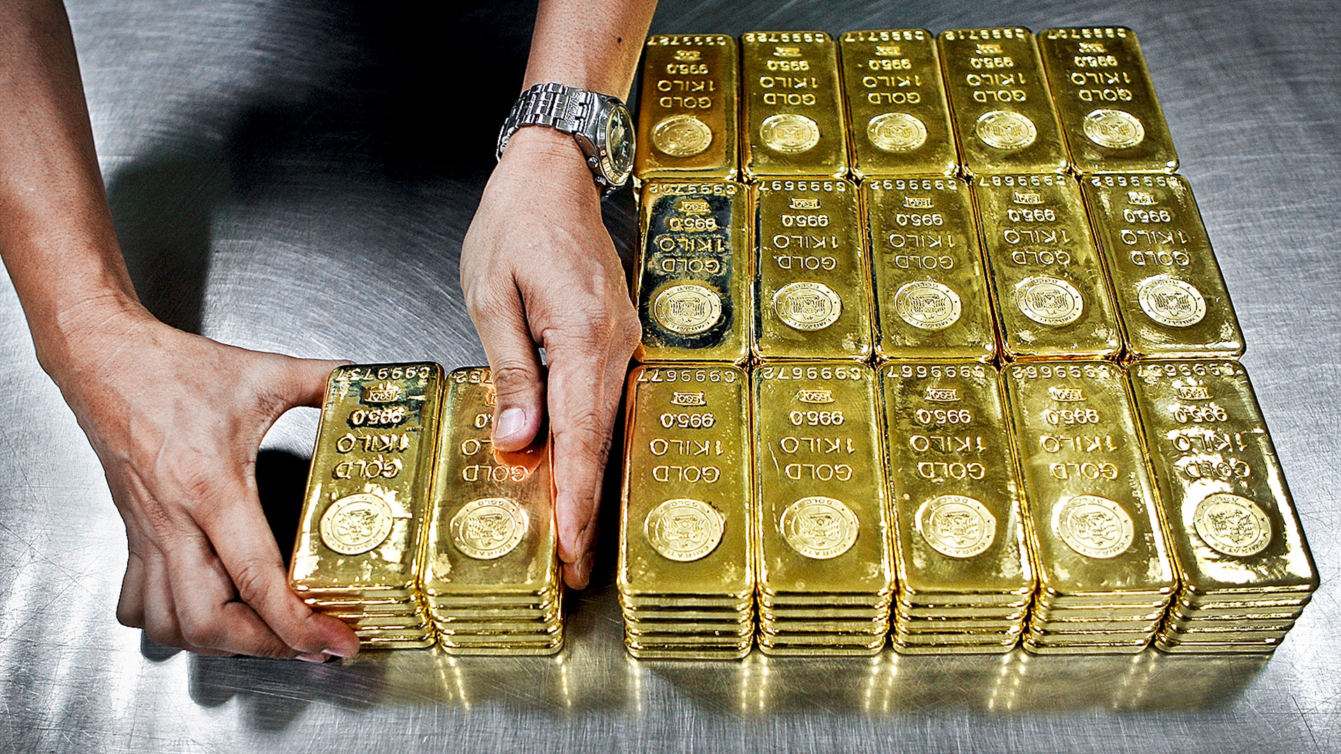 Συνεχίζεται-το-ράλι-του-χρυσού,-σε-επίπεδα-ρεκόρ-η-τιμή-του