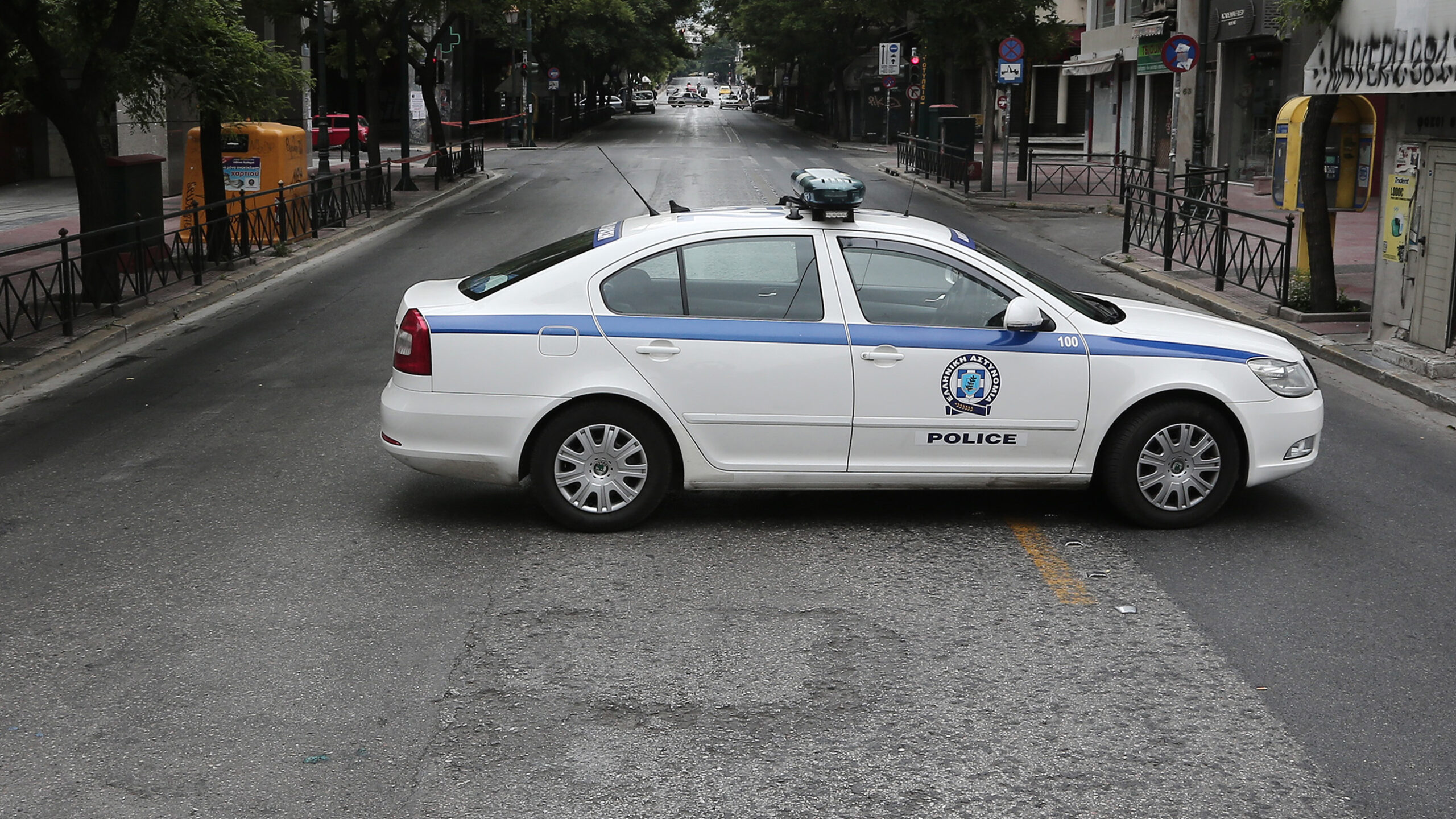 Εξάρχεια:-Συνελήφθησαν-γιοι-πρώην-υπουργού-του-ΣΥΡΙΖΑ-–-Είχαν-στην-κατοχή-τους-πτυσσόμενα-γκλοπ