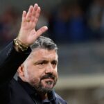 Η-τρελή,-τρελή-οικογένεια-του-Τζενάρο-Γκατούζο