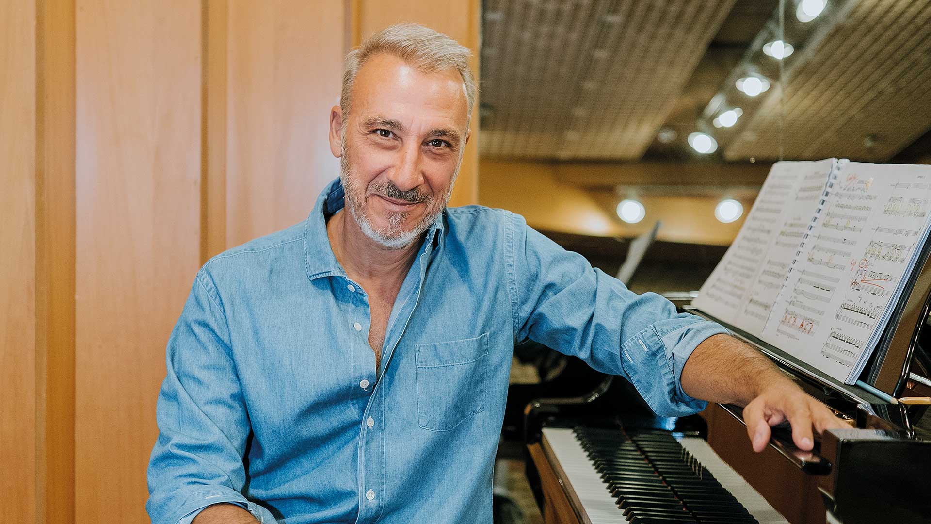 Στο-στούντιο-με-τον-Μίνω-Μάτσα