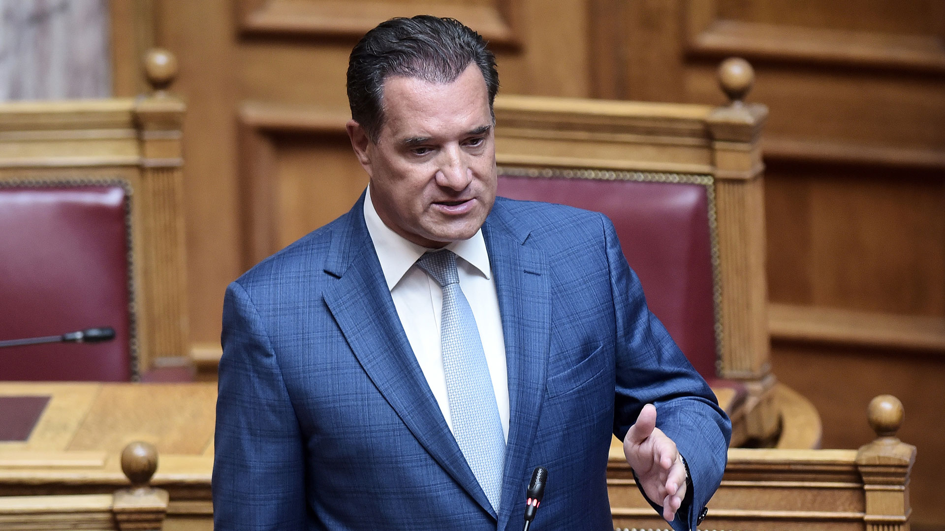 Α.-Γεωργιάδης:-Σε-αναστολή-ο-ιατρός-που-κατηγορείται-ότι-ζήτησε-«φακελάκι»