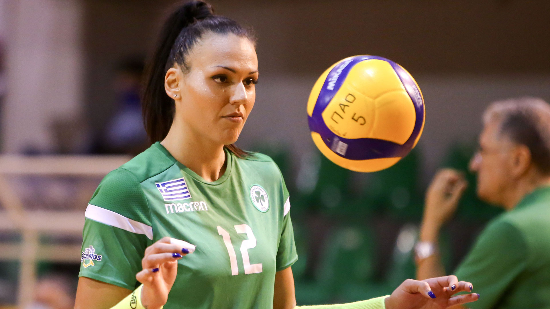 Εγκλωβισμένη-στο-Νεπάλ-Ελληνίδα-βολεϊμπολίστρια:-«Κρυβόμαστε-στο-δάσος»