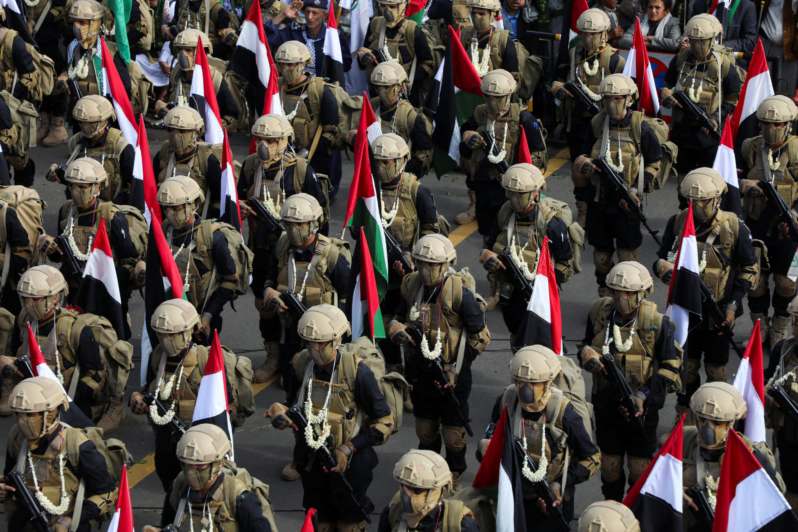 Νέα-ισραηλινά-πλήγματα-στην-Υεμένη-–-Στο-στόχαστρο-το-ΥΠΑΜ-των-Χούθι