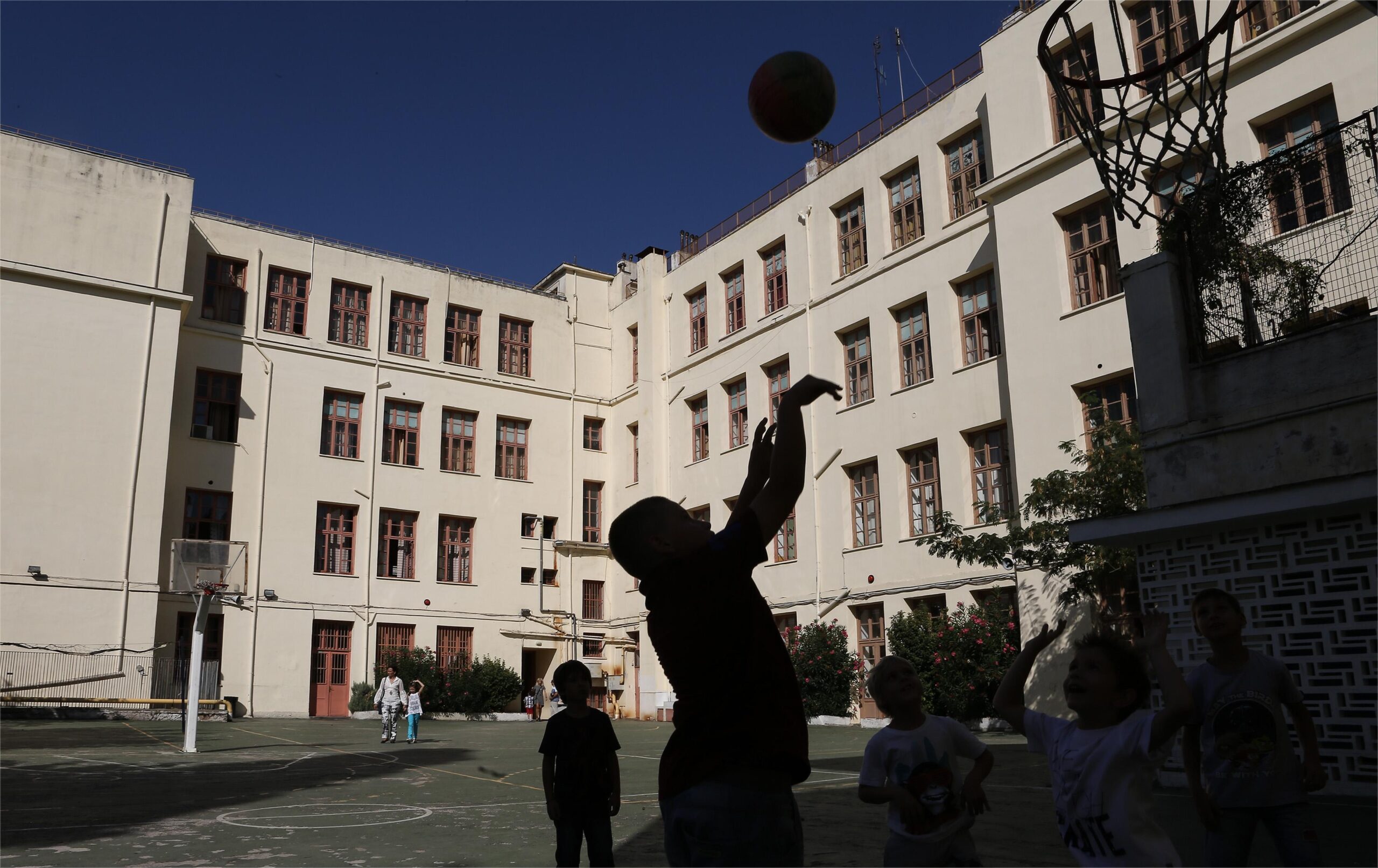 Πρώτο-κουδούνι-με-καμπανάκια-για-τα-μενού-στα-σχολικά-κυλικεία
