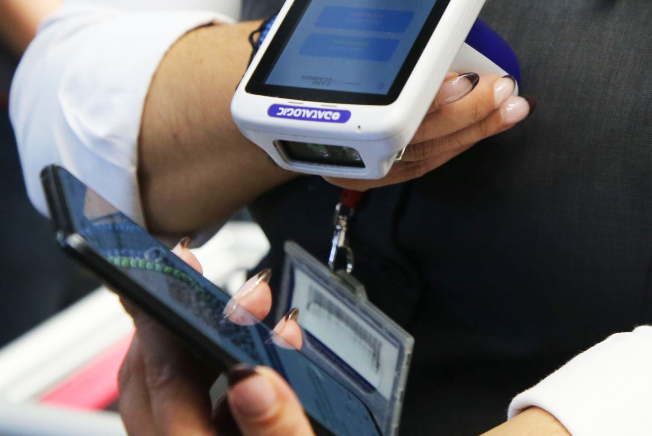 Ψηφιακή-κάρτα-εργασίας:-Αύξηση-αποδοχών,-αλλά-και-εσόδων-του-ΕΦΚΑ