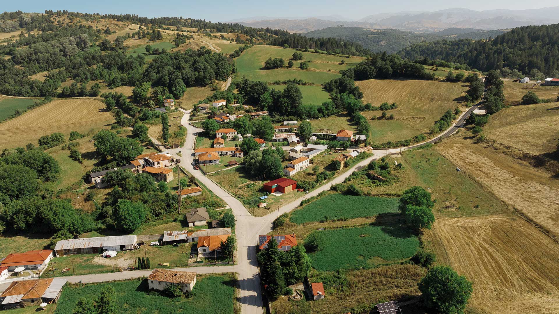 Ιστορίες-από-τους-Ακρίτες:-Κρασί,-αρκούδες-και-εμφύλιος