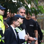 Εχω-και-αγροτικό,-πάμε-θέατρο;