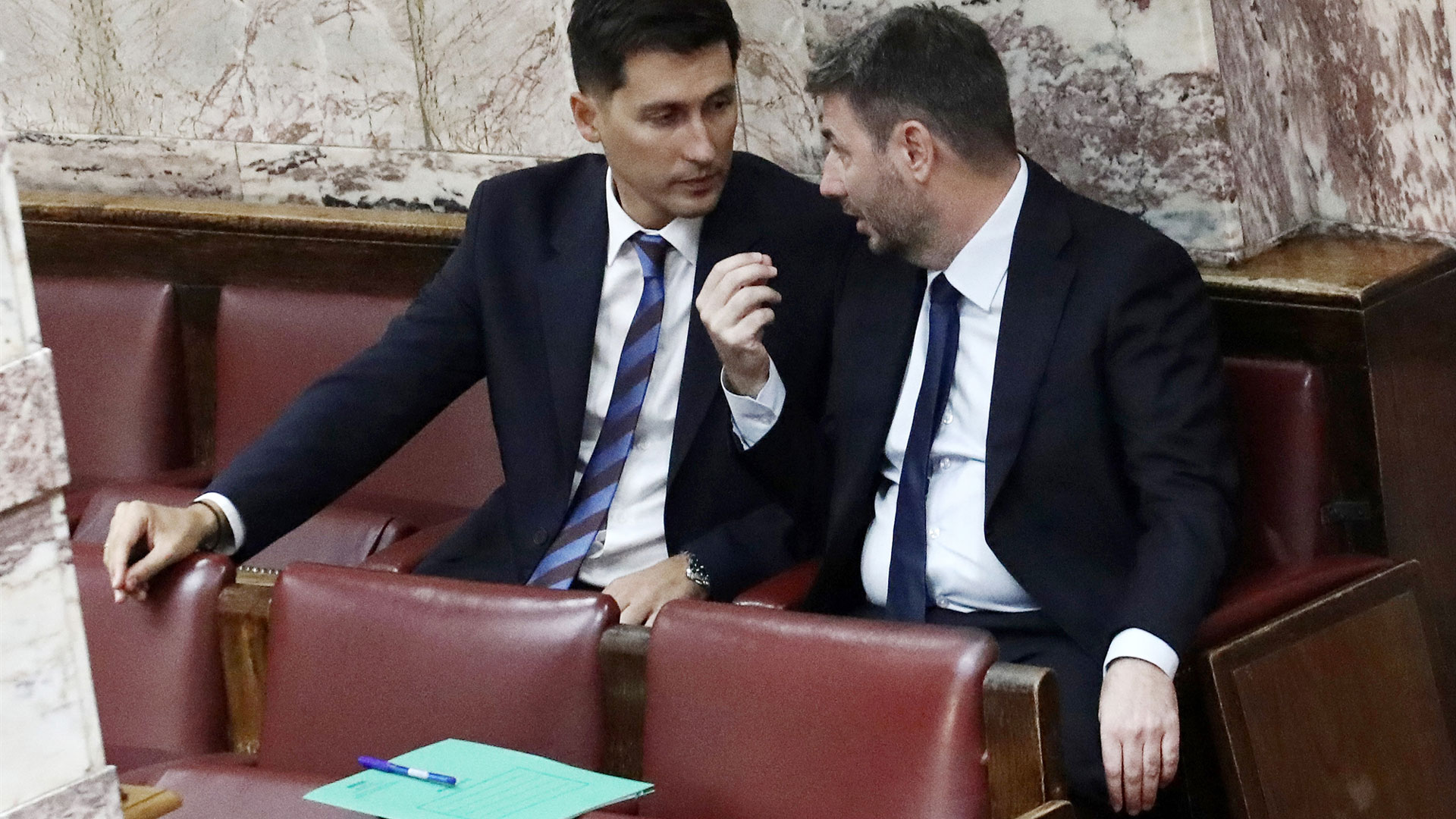 Αντιμέτωποι-με-δύο-«μαύρες-τρύπες»