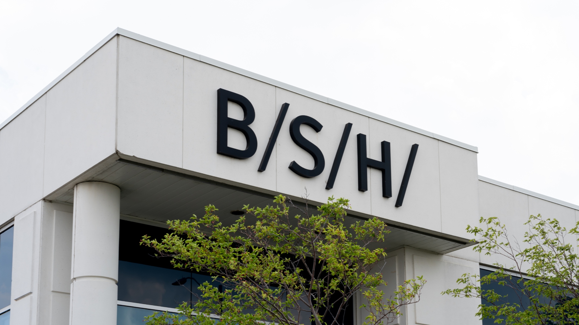 Γερμανία:-h-bsh-καταργεί-1.400-θέσεις-εργασίας