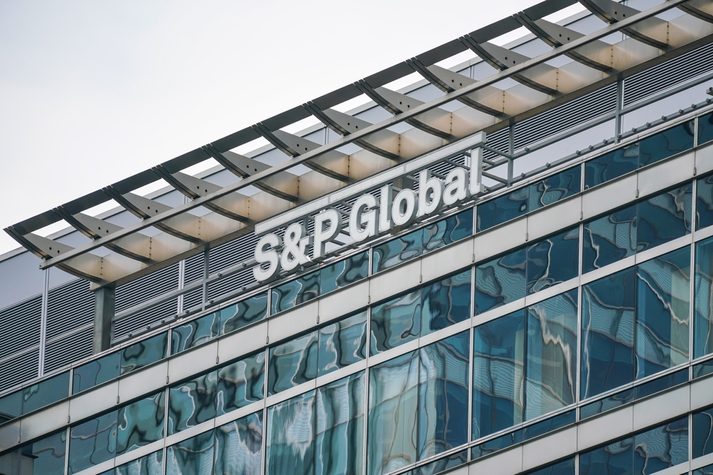 s&p:-aφησε-αμετάβλητη-στο-ΒΒΒ-την-αξιολόγηση-της-Ελλάδας-με-θετικό-outlook